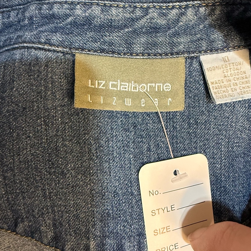 VINTAGE LIZ CLAIBORNE DENIM DRESS - Picture 9 of 9